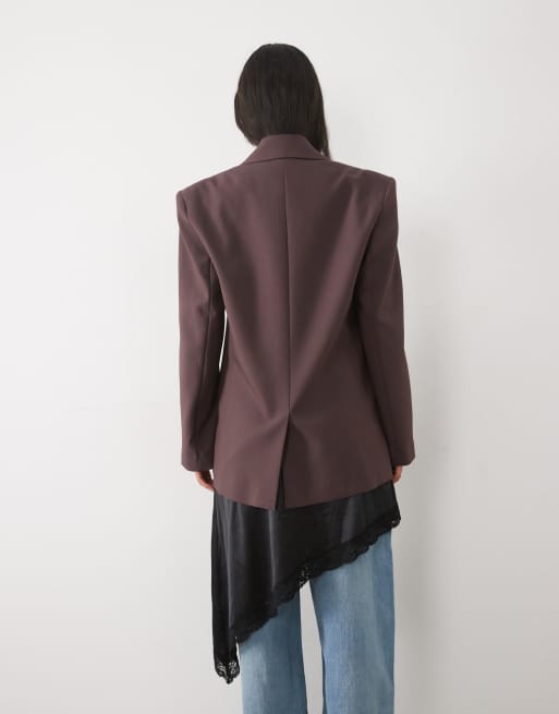 ASOS DESIGN tailored strong shoulder double-breasted blazer in raisin, 3 of 4