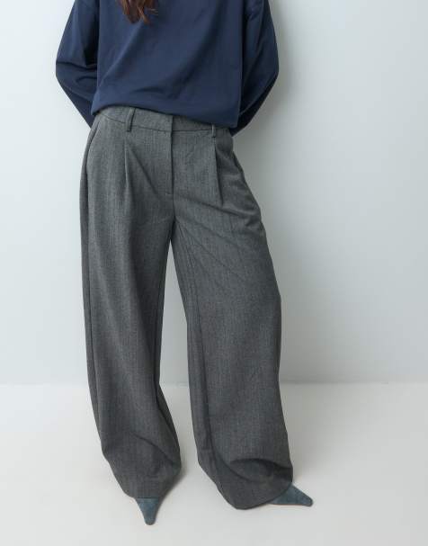 ASOS DESIGN tailored tapered wide leg trousers in grey herringbone - view 1