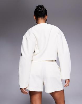 Asos Design Tailored Textured Shorts With Belt In White
