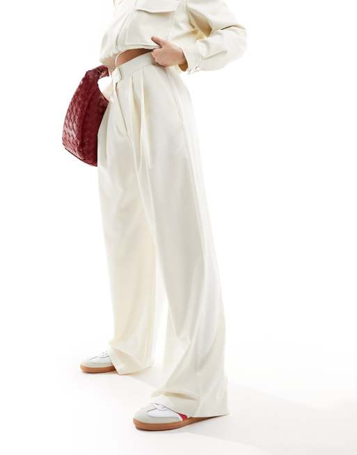 ASOS DESIGN tailored wide leg pants with pleat detail in cream, 5 of 5