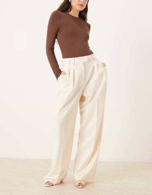 Asos Design Tailored Wide Leg Pants With Pleat Detail In White
