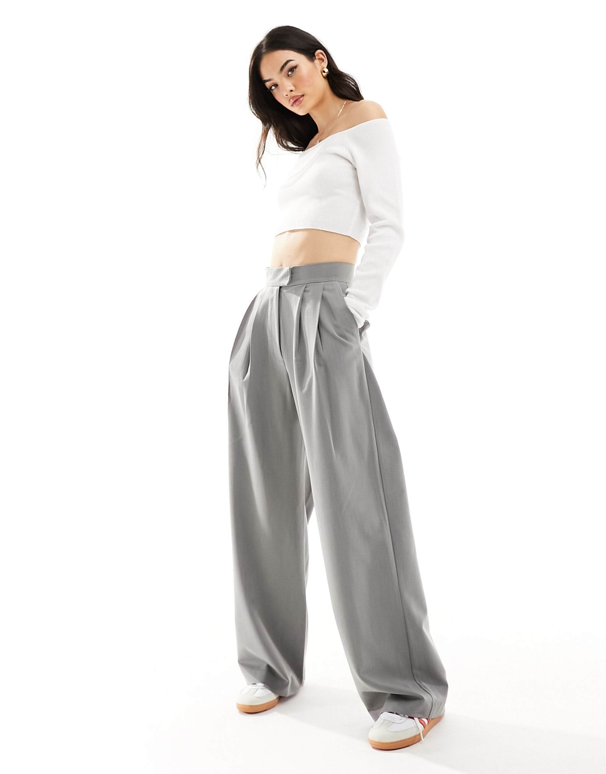 asos design tailored wide leg pants with pleat detail in gray