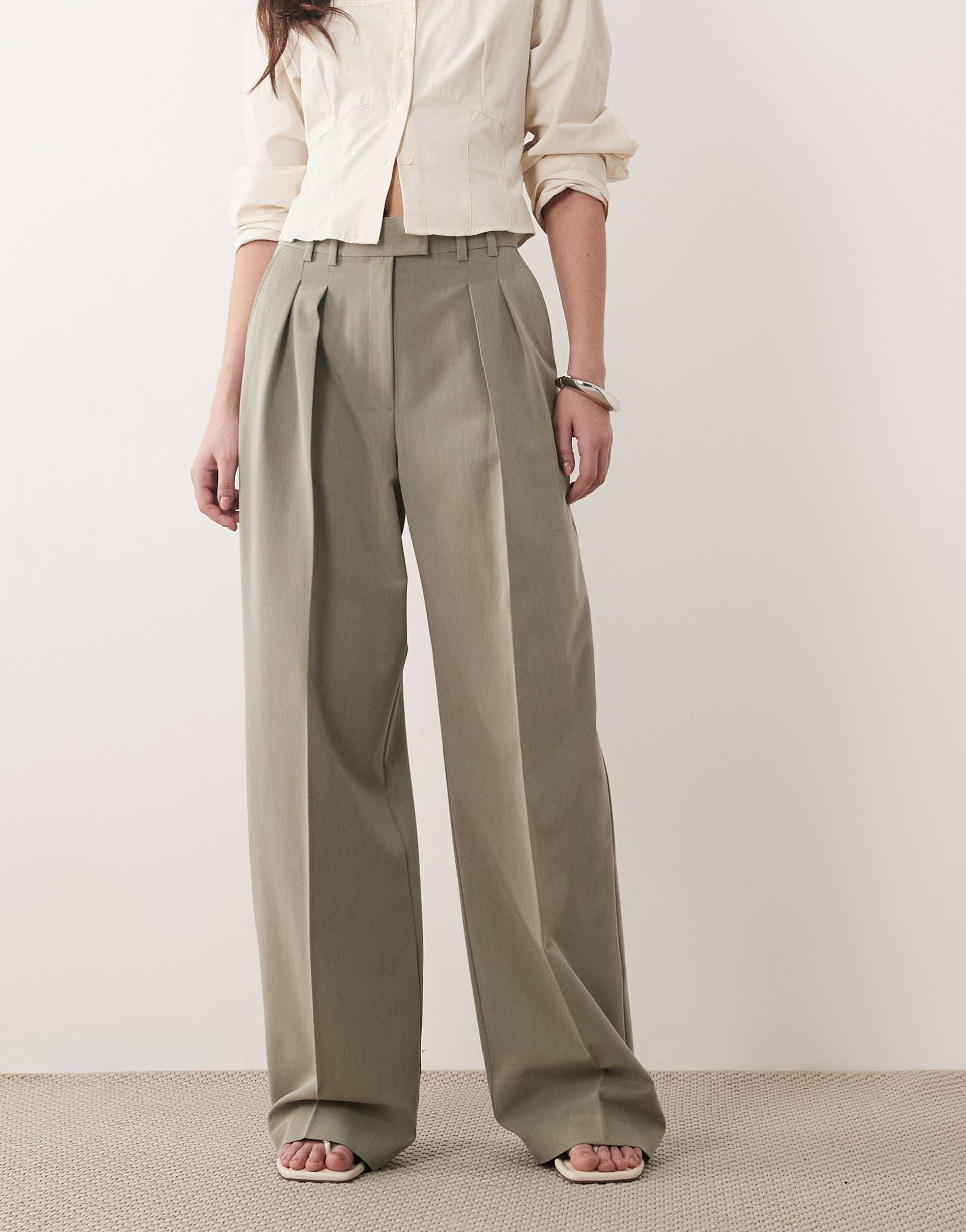 asos design tailored wide leg pants with pleat detail in khaki
