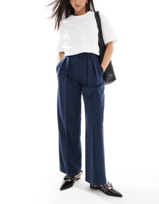 tailored wide leg pants with pleat detail in navy