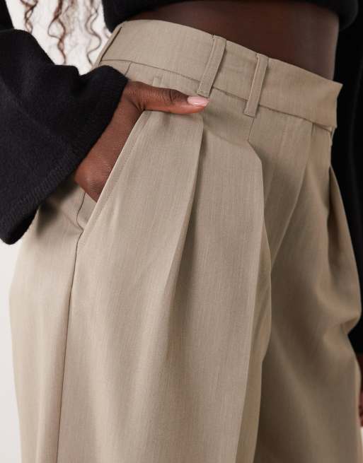 ASOS DESIGN tailored wide leg pants with pleat detail in sand marl, 2 of 5