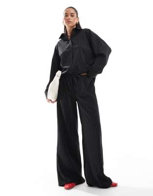 tailored wide leg pinstripe pants in black-Multi