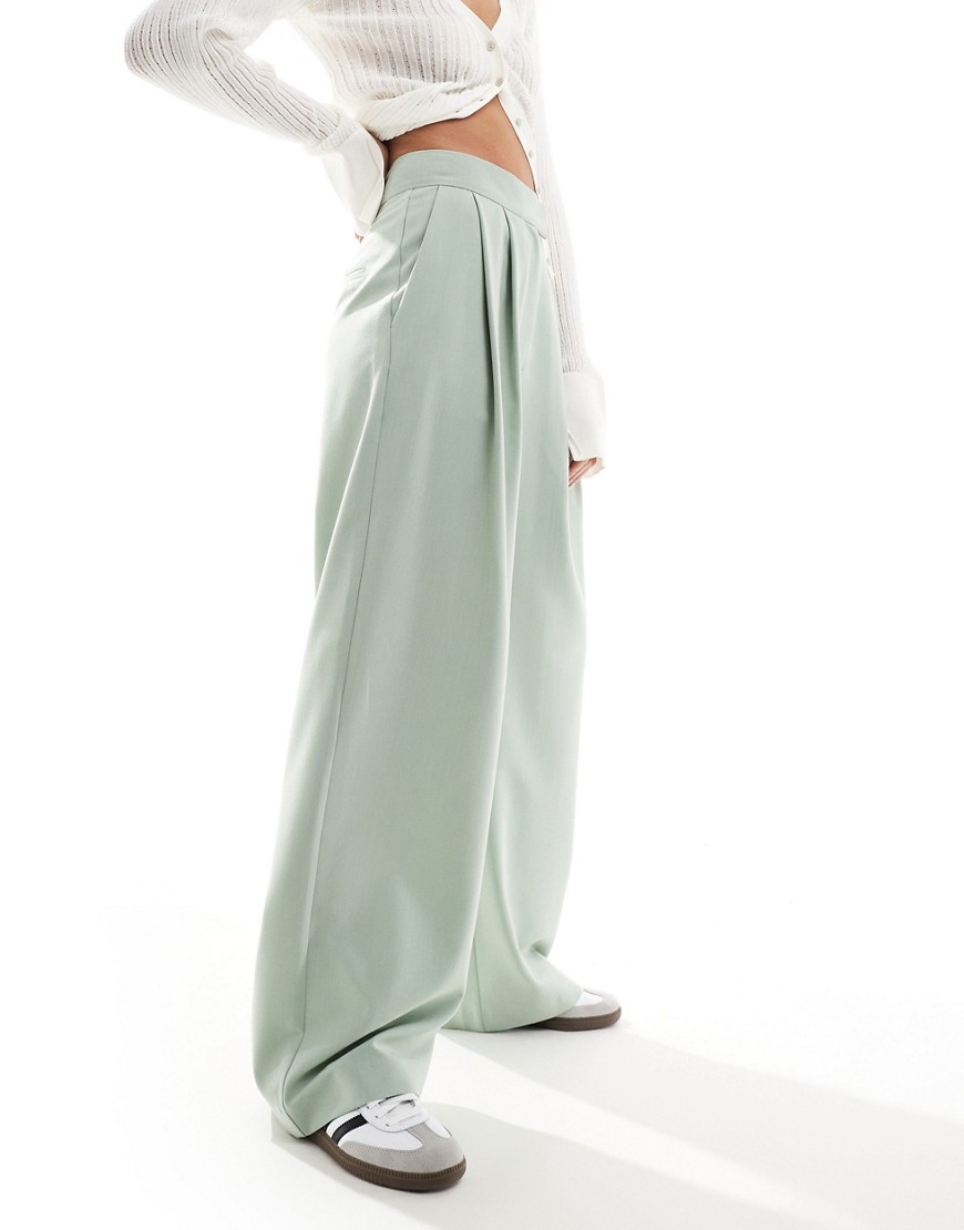 ASOS DESIGN tailored wide leg trouser with pleat detail in mint-Green