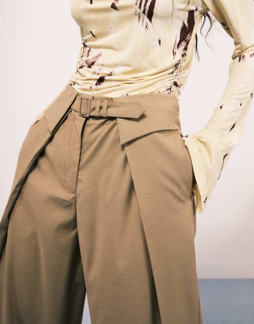 ASOS DESIGN tailored wide leg trousers with fold over waistband detail  in camel, 4 of 5