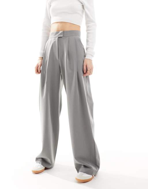 ASOS DESIGN tailored wide leg trousers with pleat detail in grey, 2 of 5