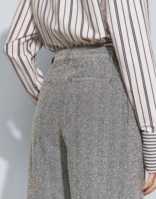 ASOS DESIGN Tailored wool look barrel trousers in mono herringbone, 4 of 7