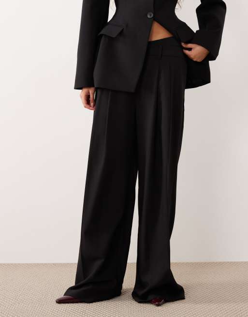 ASOS DESIGN tailoring low rise wide leg trousers with asymmetric waistband in black , 3 of 5