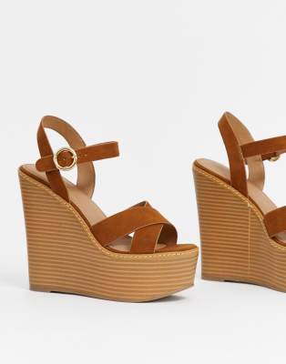 tan wedges