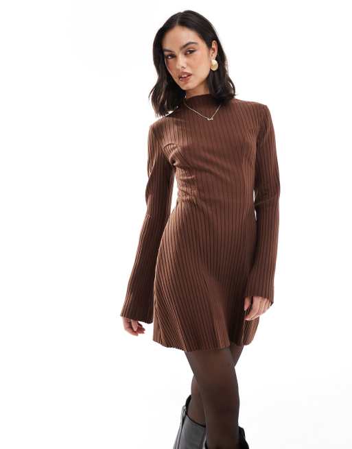 ASOS DESIGN – Taliowana brązowa sukienka dresowa mini z długimi rękawami i szerokimi prążkami