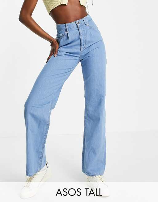 ASOS DESIGN Tall - Afslappede dad-jeans med høj talje og plisseret front i mellemvask