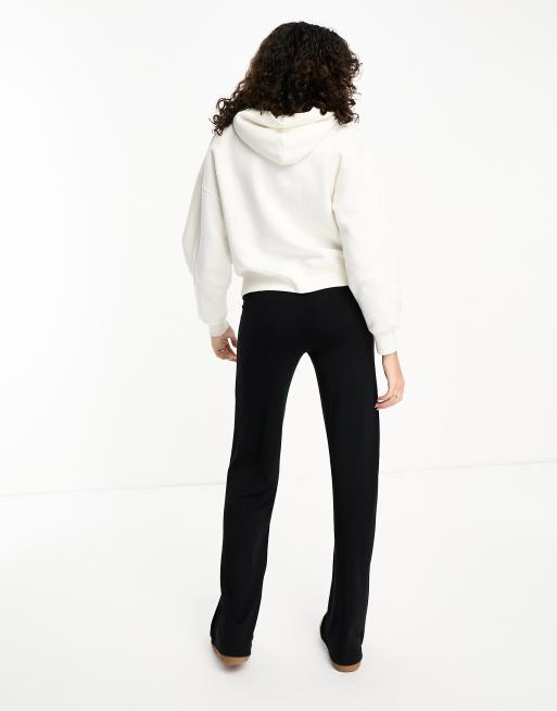 ASOS DESIGN Tall – Basic – Svarta jerseybyxor med vida ben, 2 av 5