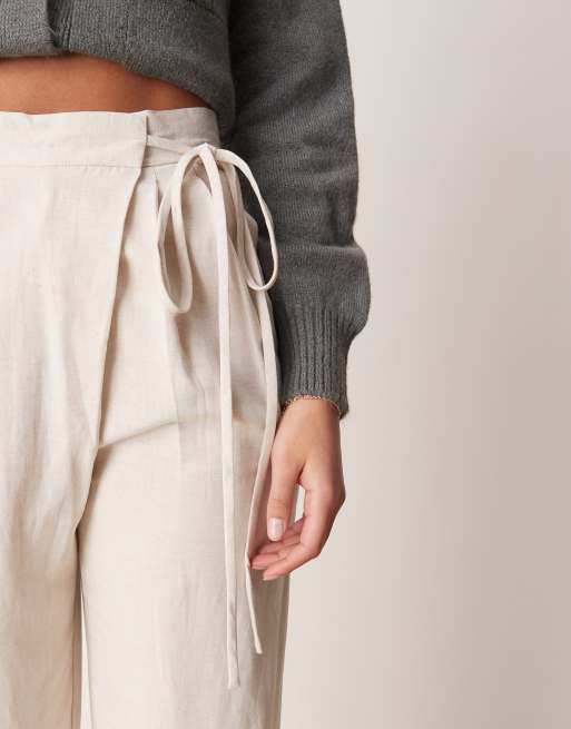 ASOS DESIGN Tall - Beige og skræddersyede bukser med slå-om-design og bindebånd, 5 af 5