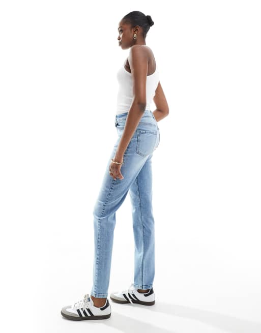 ASOS DESIGN Tall – Bequeme Jeans in Mittelblau mit schmalem Schnitt, 2 von 5