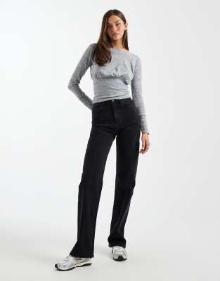 ASOS DESIGN Tall - Bequeme Straight Jeans in Schwarz mit Stretchanteil