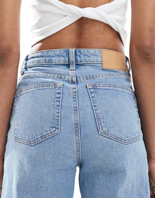 ASOS DESIGN Tall – Bequeme Stretch-Jeans in hellem Mittelblau mit geradem Schnitt, 5 von 5