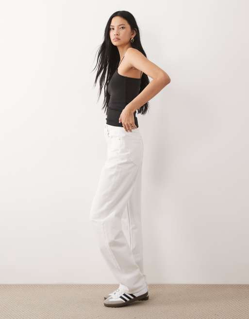 ASOS DESIGN Tall – Białe dopasowane jeansy z baryłkowymi nogawkami, 2 z 5