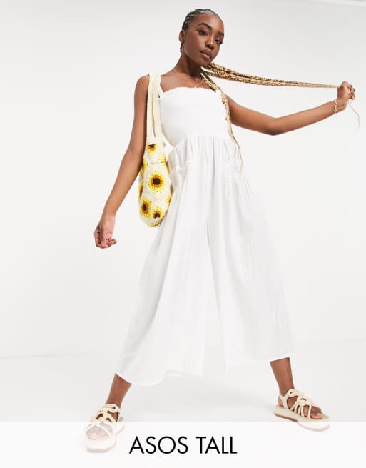 ASOS DESIGN Tall – Biały marszczony kombinezon z elastycznymi paskami na plecach