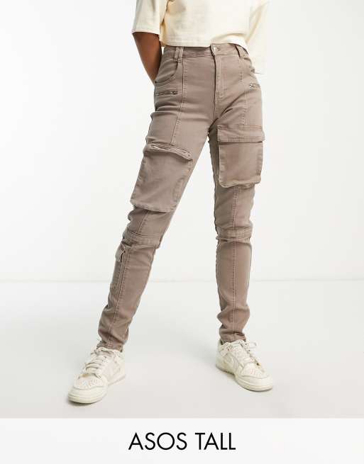 ASOS DESIGN Tall - Biker-cargobroek met 3D-zakken in bruine wassing 