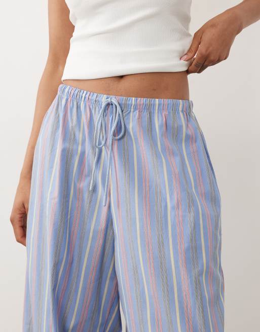ASOS DESIGN Tall – Blå, flerfärgade, vävda pyjamasbyxor med smala ränder, 3 av 5