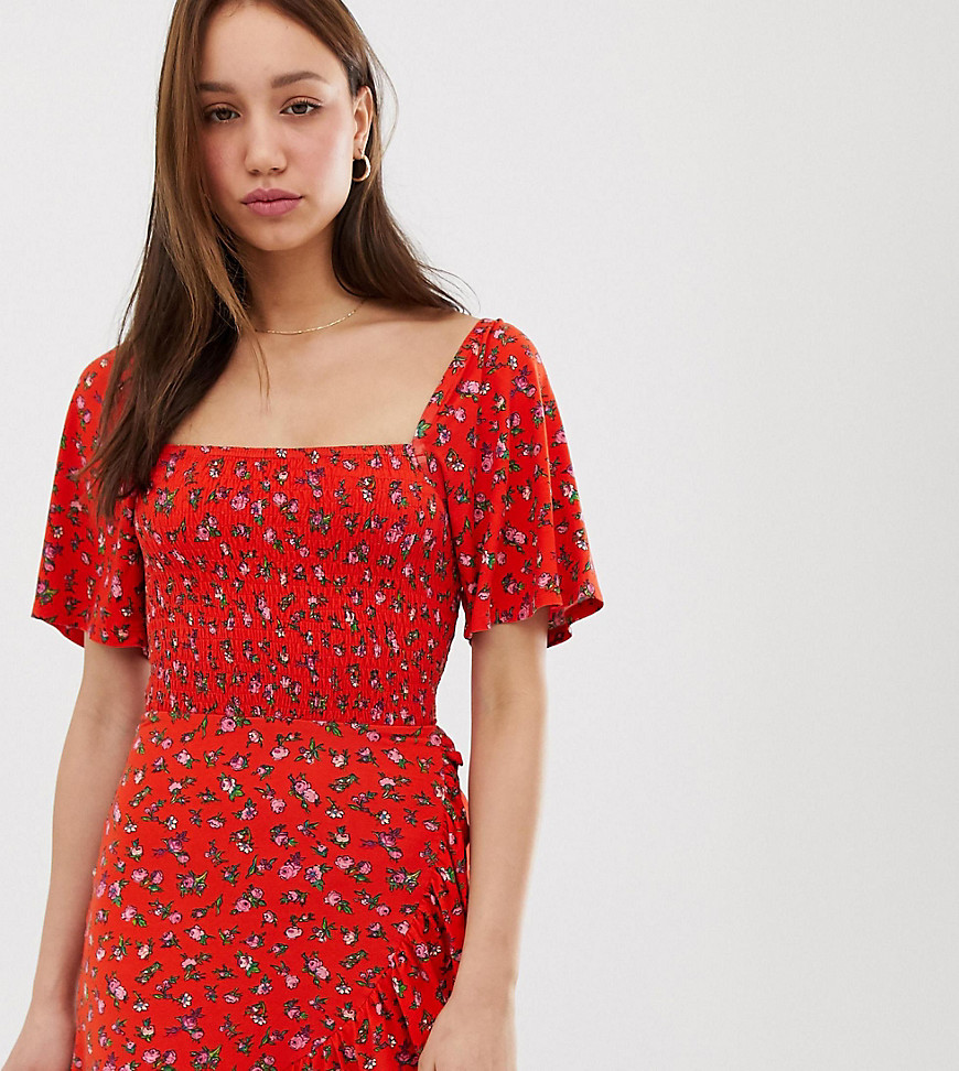 ASOS DESIGN Tall – Blommig solklänning med smock och volang-Flerfärgad