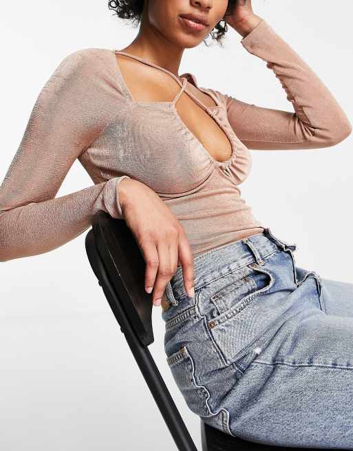 ASOS DESIGN Tall - Body met gerimpelde buste en gekruiste voorkant in goudkleur, 4 van 4
