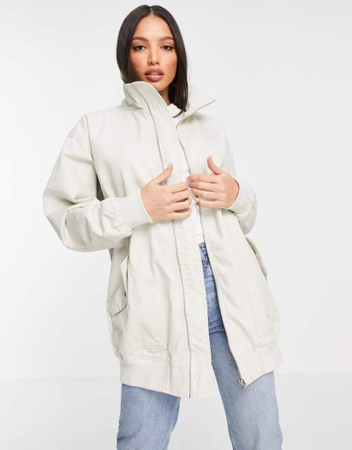 ASOS DESIGN Tall Bomberjack met lange pasvorm van canvas in kiezelkleur met wassing ASOS