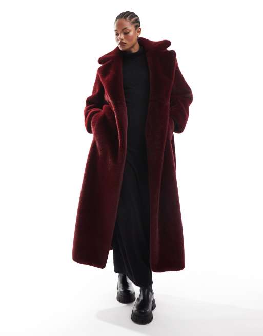 ASOS DESIGN Tall – Bordowy płaszcz o wydłużonym fasonie z paskiem ze sztucznego futra