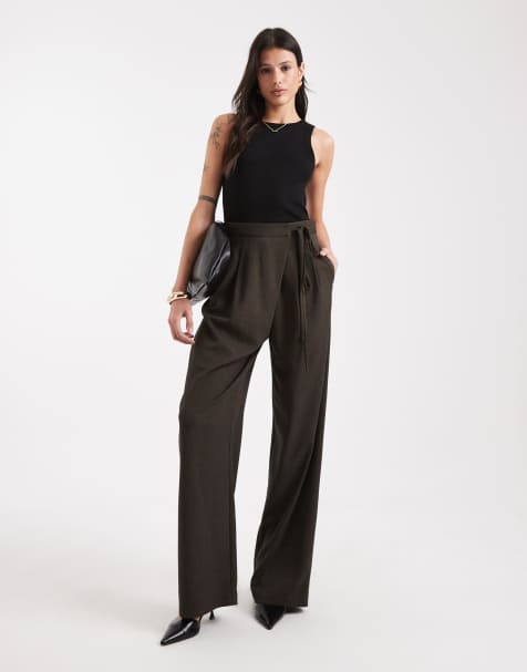 ASOS DESIGN Tall – Brązowe eleganckie spodnie w jodełkę z szerokimi nogawkami i kopertowym wiązaniem - view 1