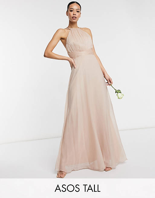 ASOS DESIGN Tall - Bruidsmeisjes - Lange jurk met rimpeleffect en gestrikte taille in beigeroze