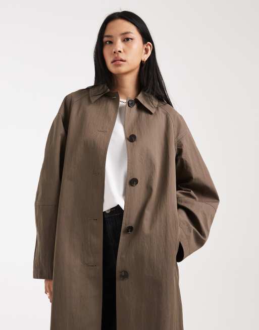 ASOS DESIGN Tall – Brun trenchcoat i lång modell med veckade detaljer, 2 av 4