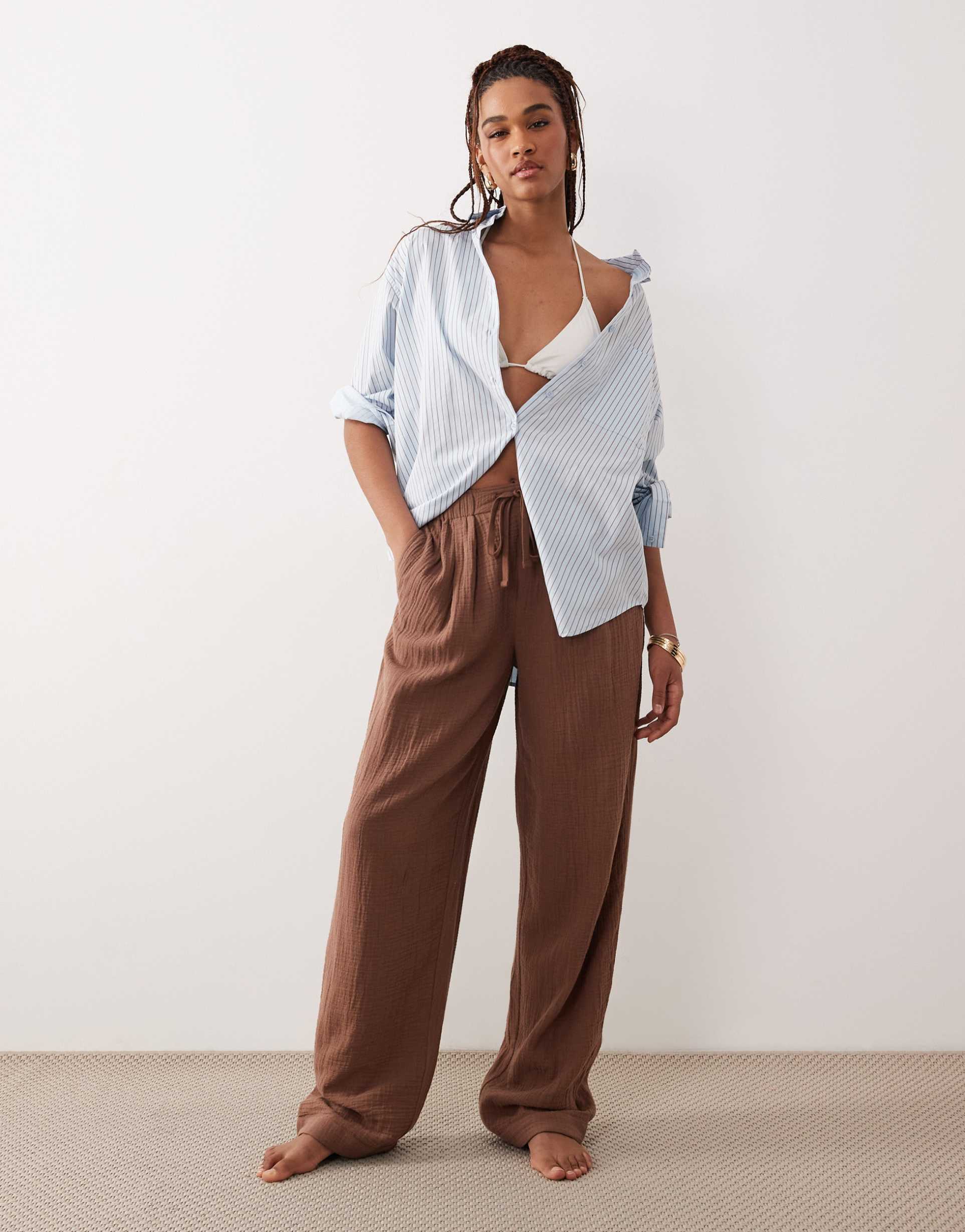 asos design tall callie cheesecloth beach balloon pants in mocha
