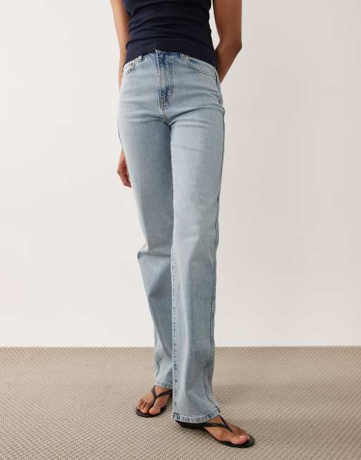 ASOS DESIGN Tall comfort stretch straight leg jean in lightwash, 3 of 5