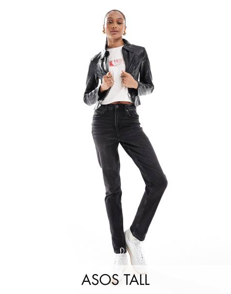 ASOS DESIGN Tall - Comfortabele slim-fit mom jeans in zwart met wassing - view 1