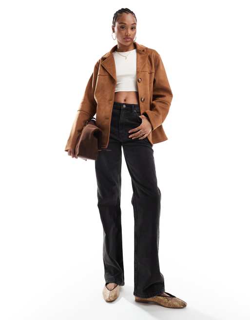 ASOS DESIGN Tall - Comfortabele stretchjeans met rechte pijpen in zwart met wassing
