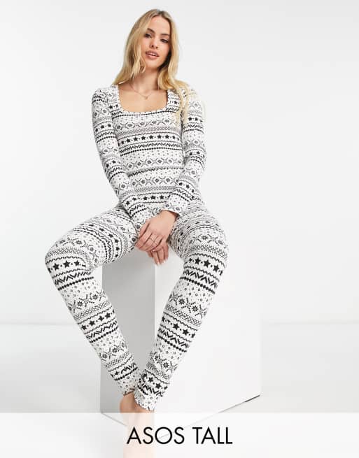 ASOS DESIGN Tall - Cremefarvet julepyjamassæt med leggings og langærmet top med firkantet hals og fairisle-mønster