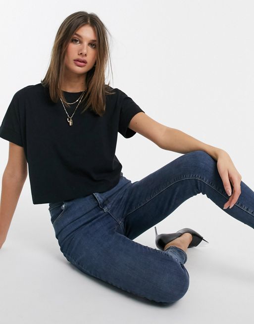 ASOS DESIGN Tall fitted crop t-shirt with long sleeve in black