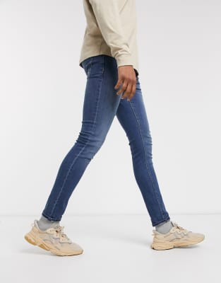 skinny jeans and adidas