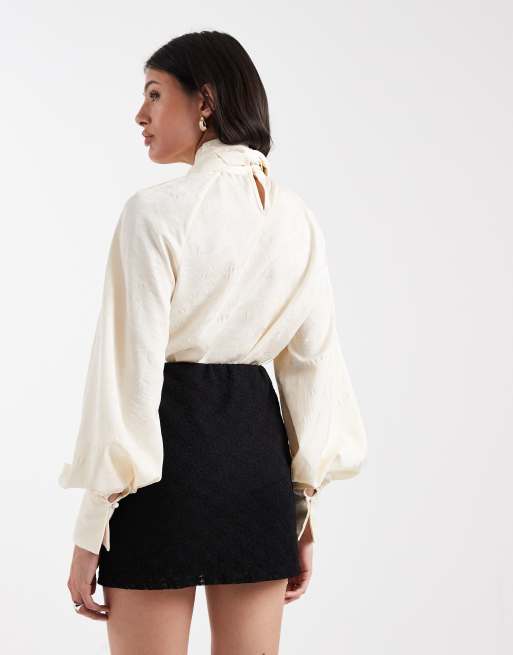 ASOS DESIGN Tall – Czarna koronkowa spódnica mini, 3 z 5