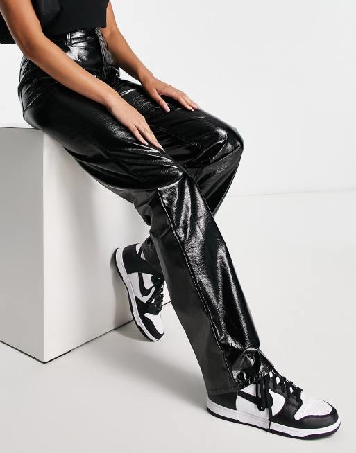 ASOS DESIGN Tall – Czarne błyszczące spodnie winylowe z prostymi nogawkami, 4 z 4
