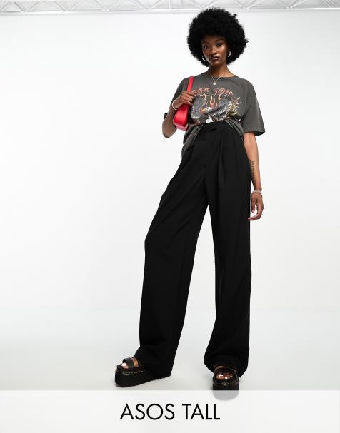 ASOS DESIGN Tall – Dopasowane czarne spodnie z szerokimi nogawkami i zakładkami - view 1