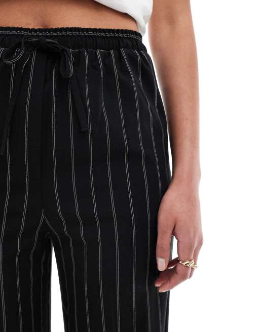 ASOS DESIGN Tall – Dopasowane wciągane spodnie w czarnym kolorze w paski, 5 z 5
