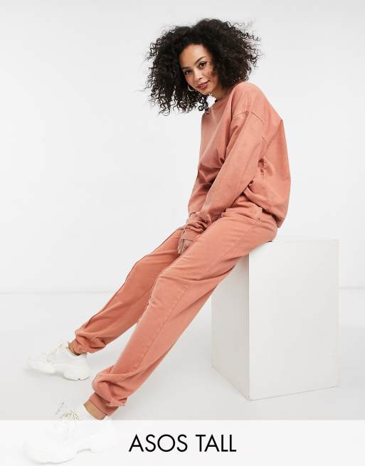 ASOS DESIGN Tall – Dres oversize z bluzą i joggersami z ozdobnym przeszyciem i efektem sprania, w kolorze terakoty