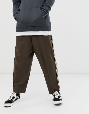 drop crotch tapered pants