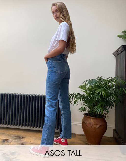 ASOS DESIGN Tall – Elastyczne jeansy z dopasowanymi prostymi nogawkami i podwyższonym stanem z efektem sprania w stylu vintage
