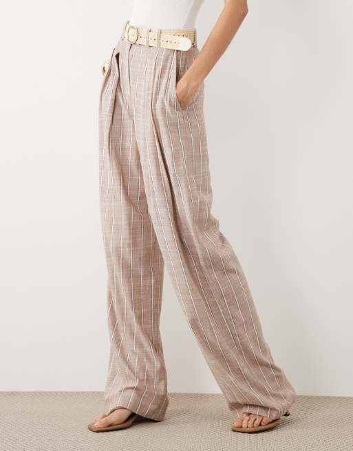 ASOS DESIGN Tall – Elegante, gestreifte Hose mit Leinenanteil, Gürtel und weitem Bein , 3 von 5