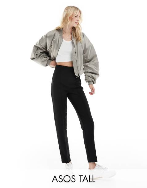 ASOS DESIGN Tall – Elegante, schmal zulaufende Hose in Schwarz mit hohem Bund und Ziernaht - view 1